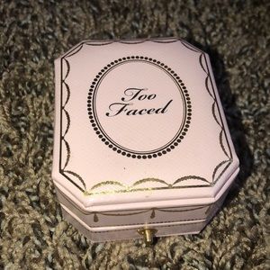 Too Faced diamond highlighter